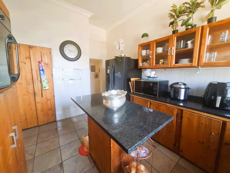 5 Bedroom Property for Sale in Villiers Free State